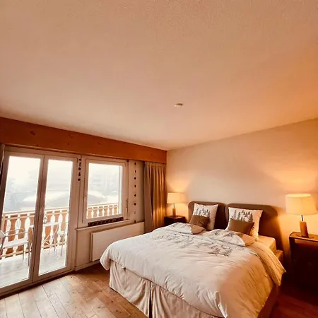 Complet A 4 A 6 Personnes *