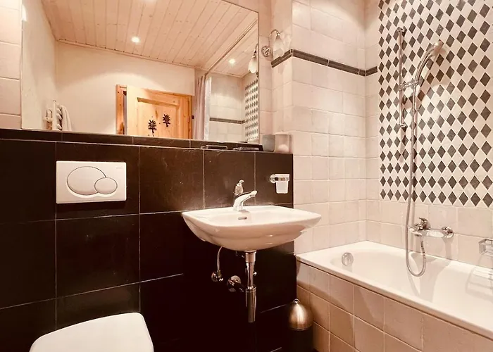 Complet à 4 à 6 Personnes