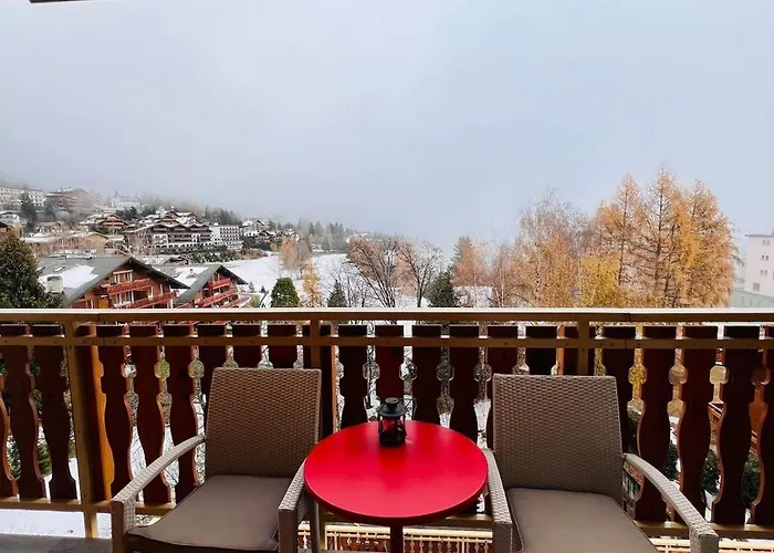 Complet à 4 à 6 Personnes * Crans-Montana